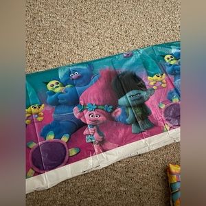 Trolls party supplies